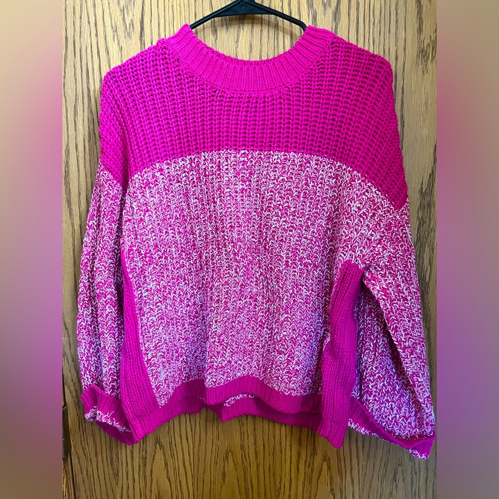 Lou & Grey pink/white marbled cropped sweater